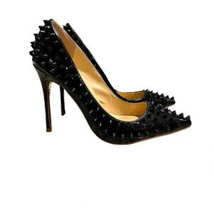 JIU DU  BLACK STILETTOS SIZE 38 (7.5 US)